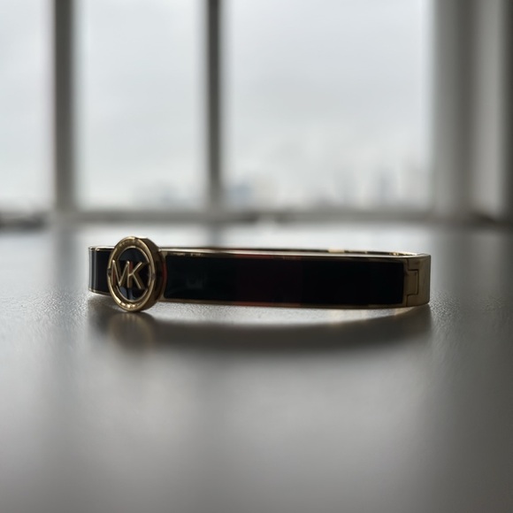Michael Kors Enamel MK Logo Bangle Bracelet - Gold/Black - Picture 2 of 6
